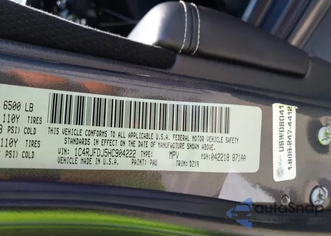 2017 Jeep Grand Cherokee Srt 4X4 из США, поврежденный, VIN 1C4RJFDJ5HC904222